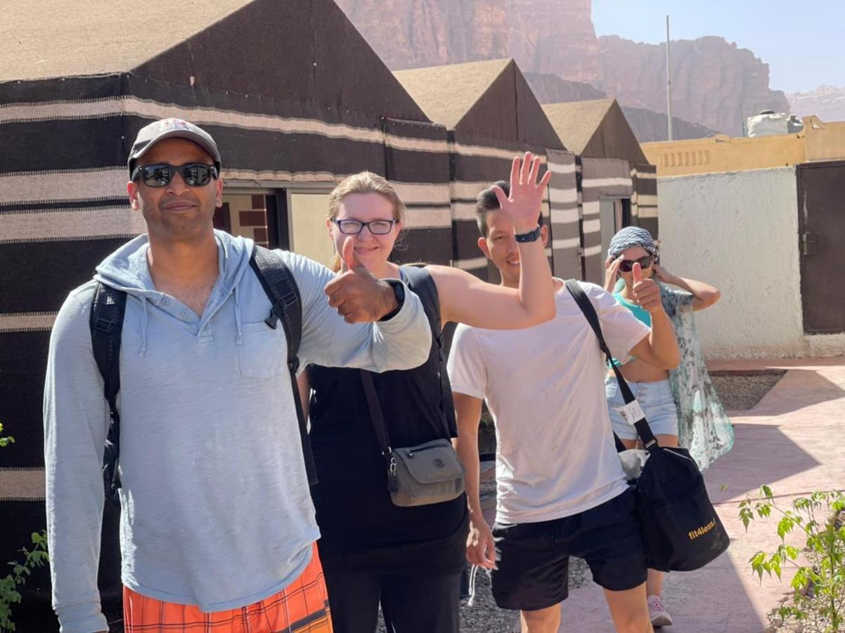 Wadi Rum Oryx Hostel & Tours Экстерьер фото