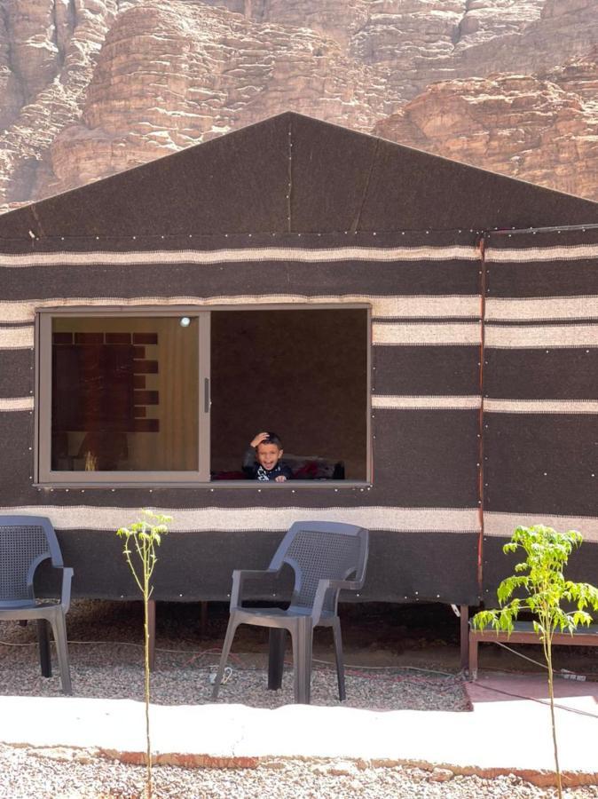 Wadi Rum Oryx Hostel & Tours Экстерьер фото
