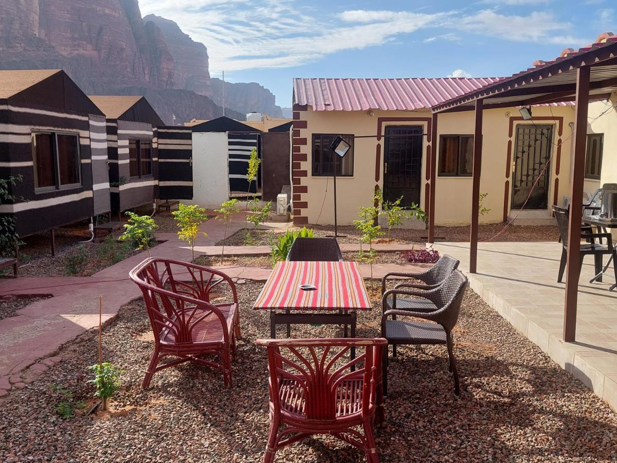 Wadi Rum Oryx Hostel & Tours Экстерьер фото