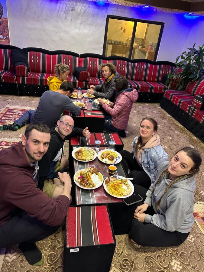 Wadi Rum Oryx Hostel & Tours Экстерьер фото