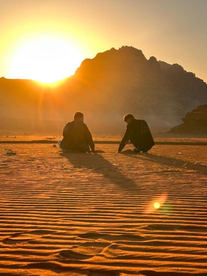 Wadi Rum Oryx Hostel & Tours Экстерьер фото